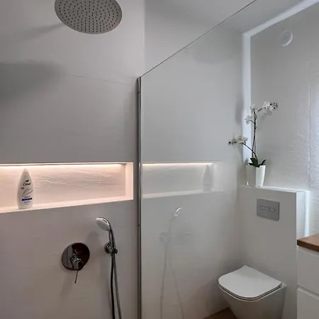 Apartament 70 Metro *